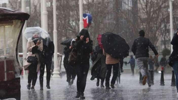 Meteoroloji'den hava durumu uyarısı: Kuvvetli sağanak geliyor!