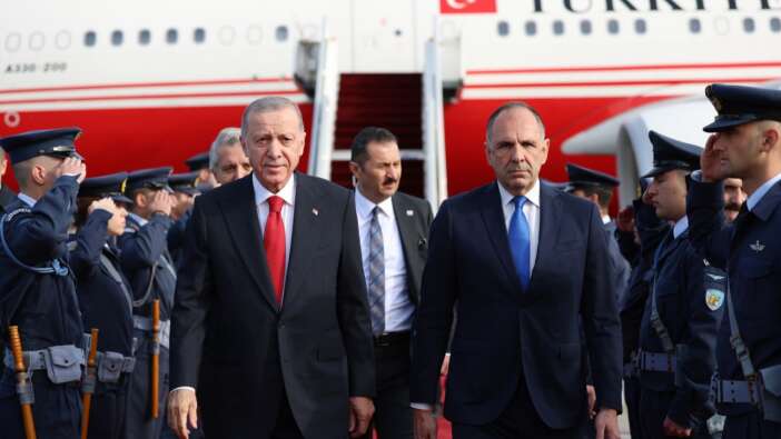 Cumhurbaşkanı Erdoğan Atina'da: Hedef ticaret hacmini 10 milyar dolara çıkarmak!