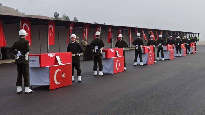 Şehitlerimiz törenle memleketlerine uğurlandı