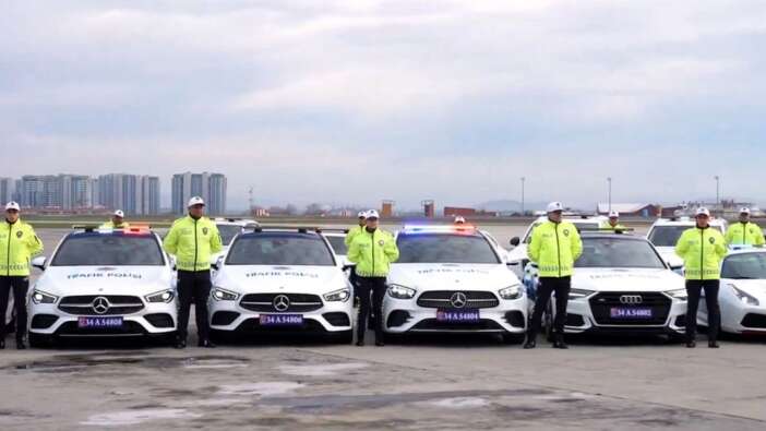 Suç örgütlerinden ele geçirilen lüks araçlar artık polisin hizmetinde
