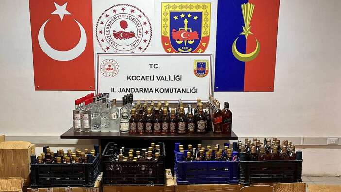 Kocaeli'de 1023 şişe sahte içki yakalandı! 1 kişi gözaltına alındı...