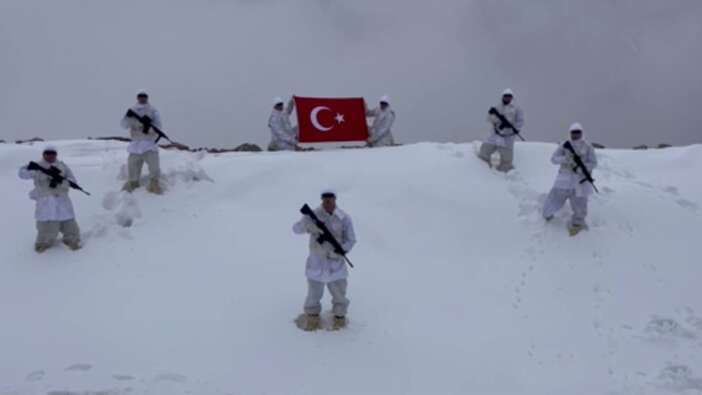 Mehmetçik’ten Türkiye’ye yeni yıl mesajı