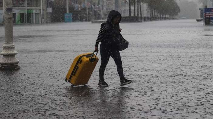 Meteoroloji uyardı: Uşak ve Denizli'de gök gürültülü sağanak bekleniyor...