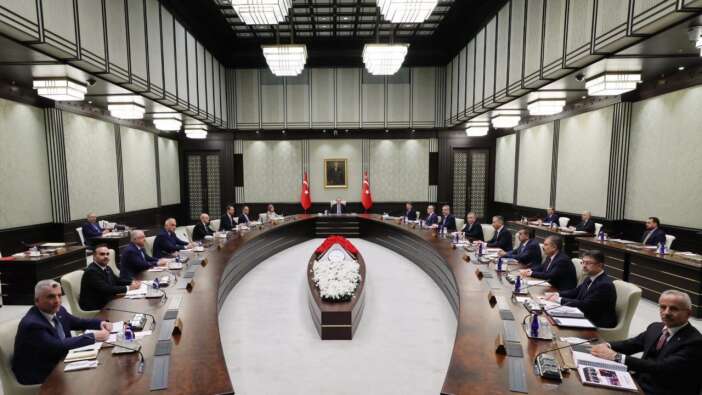 Yılın ilk Kabine toplantısı başladı: Emeklinin gözü ek zam kararında