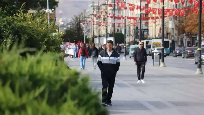 İstanbul için AKOM hava durumu açıklaması yaptı! Havalar ısınıyor...
