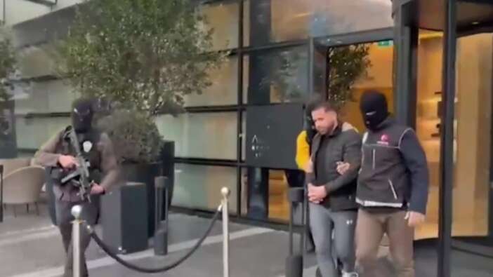 Almanya tarafından kırmızı bültenle aranıyordu! Uyuşturucu kartelinin elebaşı İstanbul'da yakalandı