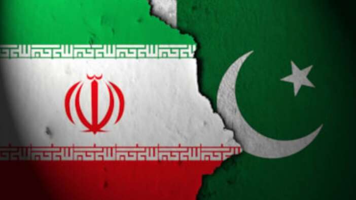 İran ve Pakistan dışişleri bakanları iki ülke arasındaki gerginliğin ardından görüştü