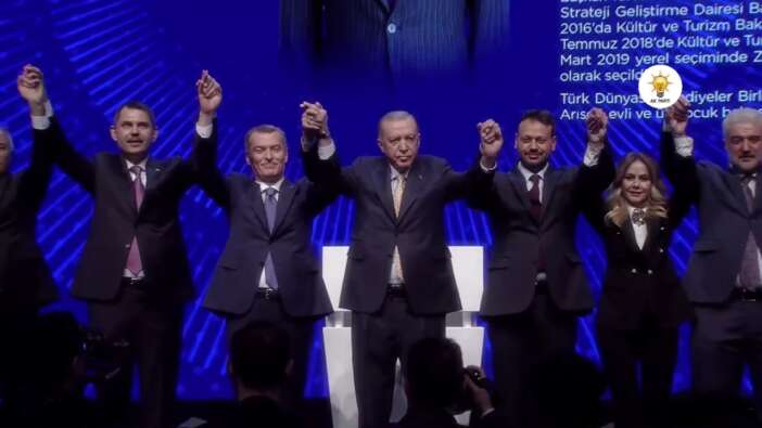Cumhurbaşkanı Erdoğan, AK Parti'nin İstanbul ilçe belediye başkan adaylarını açıkladı!