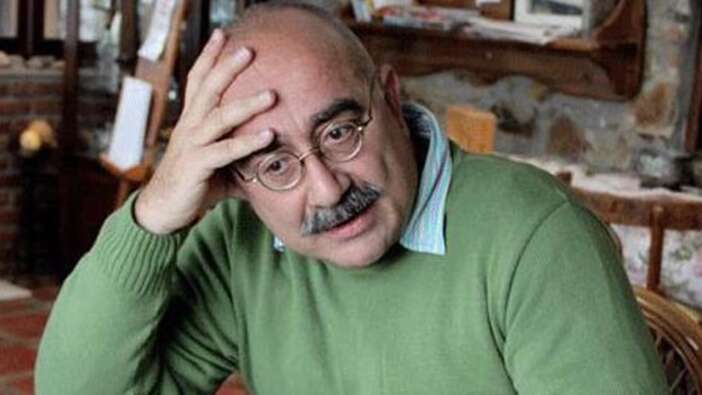 Sevan Nişanyan korkunç sözlerle ezanı hedef alarak İslam'a kin kustu!