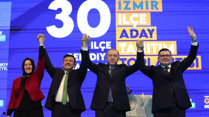 Cumhurbaşkanı Erdoğan, AK Parti'nin İzmir ilçe belediye başkan adaylarını açıkladı! İşte tam liste...