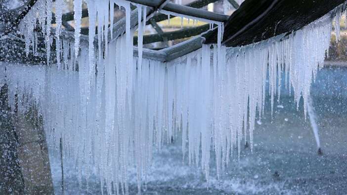 Meteorolojiden o bölgeler için uyarı! Buzlanma ve çığ tehlikesine dikkat