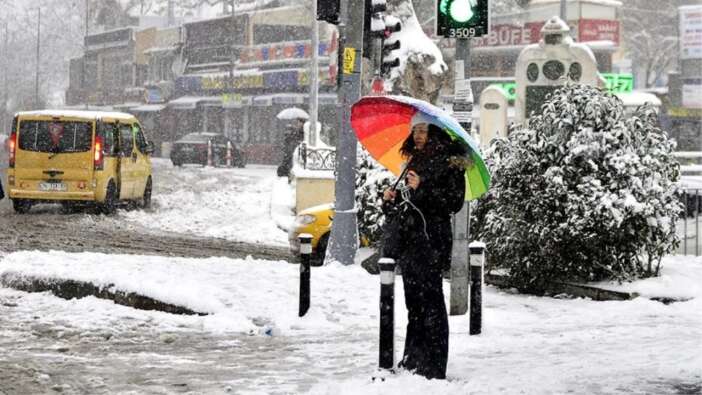 Meteoroloji'den kar ve sağanak uyarısı! İstanbul dahil pek çok kentte etkili olacak...