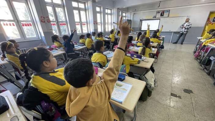 Hatay'da eğitim-öğretime 1 gün ara verildi