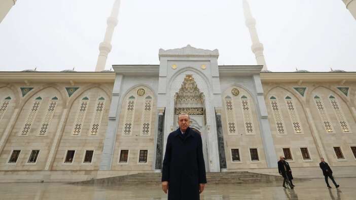 Türkiye'nin en büyük 2. camisi... Cumhurbaşkanı Erdoğan, Şahinbey Millet Camii ve Külliyesi'ni açtı