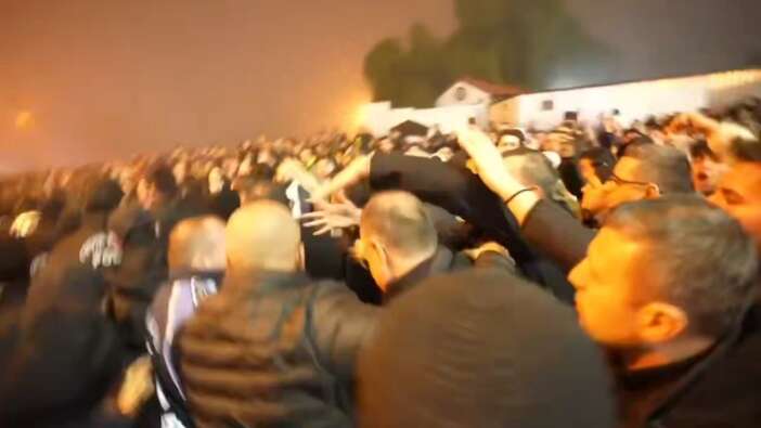 Hatay'da CHP tarafından tekrar aday gösterilen Lütfü Savaş'a protesto: "Eli kanlı Lütfü" sloganları