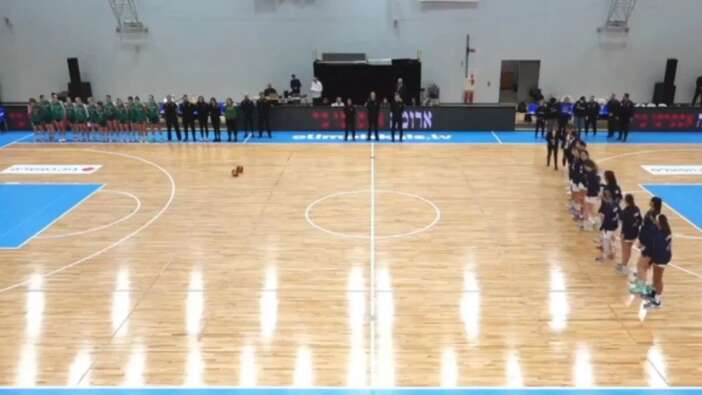 İrlanda Kadın Basketbol Takımı'ndan İsrail protestosu: El sıkışmadılar!