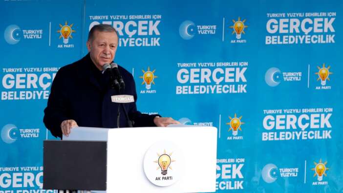 Cumhurbaşkanı Erdoğan'dan Küçükçekmece saldırısıyla ilgili son dakika açıklaması: "Küçükçekmece saldırganlarından biri yakalandı. Diğeri de yakalanacak"