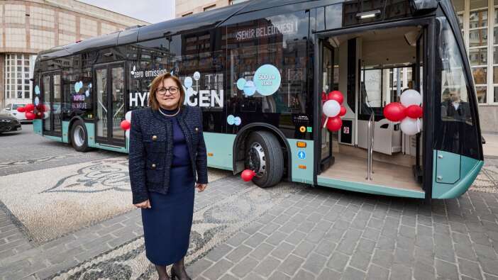 Türkiye'nin ilk hidrojenli otobüsü Gaziantep yollarında: "Bu şehir yeşil ve akıllı şehir"