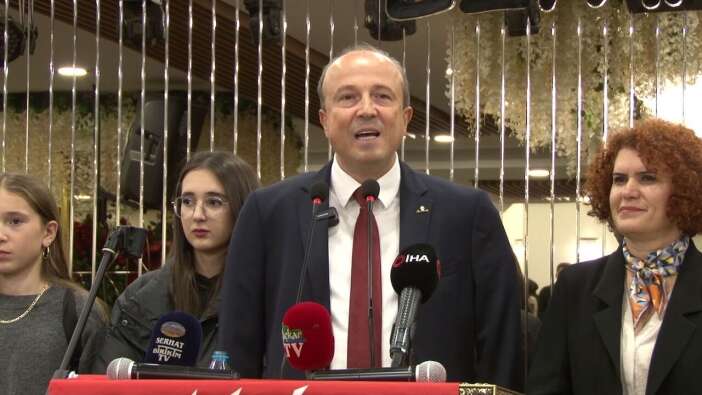 CHP Avcılar Belediye Başkanı Turan Hançerli partisine isyan bayrağını çekti!