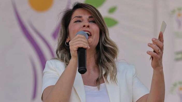 Adaylıktan geri çekilmişti! Desteğini ilan etti: Başak Demirtaş'tan İstanbul paylaşımı...
