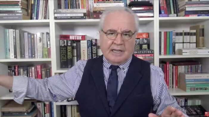 CHP'li gazeteci Memduh Bayraktaroğlu'ndan akla ziyan haşema sözleri: Bikiniyle havuza girenlere *rospusunuz demek istiyorlar!