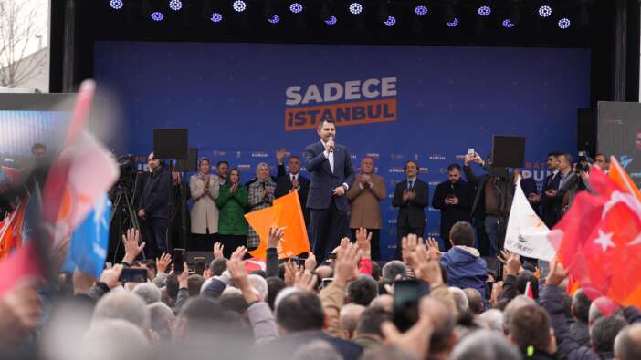 AK Parti İBB adayı Murat Kurum'dan Özgür Özel'e sert yanıt: "Bana en son konuşacak kişi sensin"