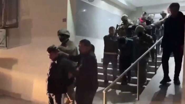 Mersin’de “MAHZEN-4” operasyonu: 'Süleler' olarak bilinen organize suç örgütü çökertildi