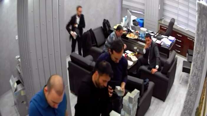 CHP'deki balya balya para skandalında sıcak gelişme! 3 isim ifadeye çağrıldı...