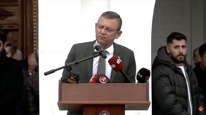 Özgür Özel'in ilginç cami anısı: Bayramdan cumaya namaza giderim