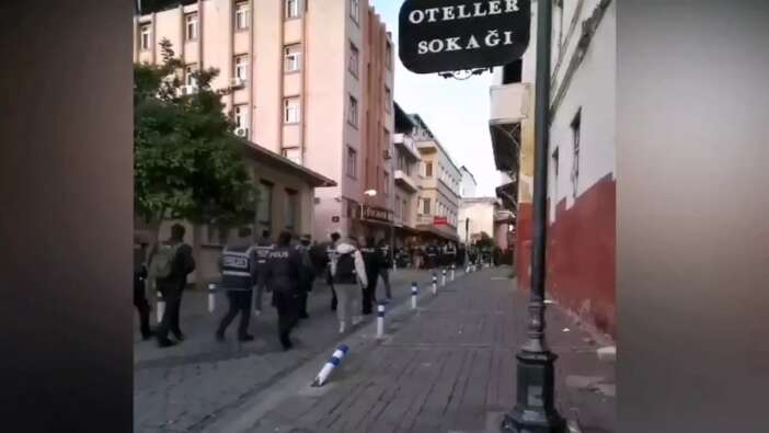 İzmir'de otellere 'düzensiz göçmen' operasyonu
