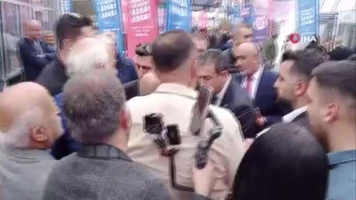 CHP'nin aday tanıtım programında gergin anlar!