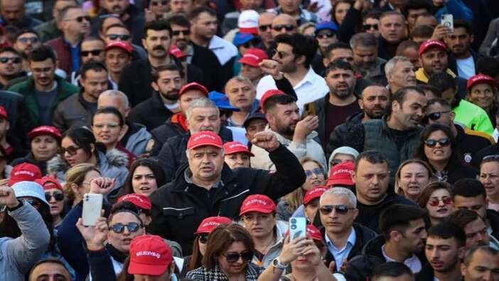 CHP’li Tunç Soyer TİS sözünü tutmadı: 6 bin personel iş bıraktı!