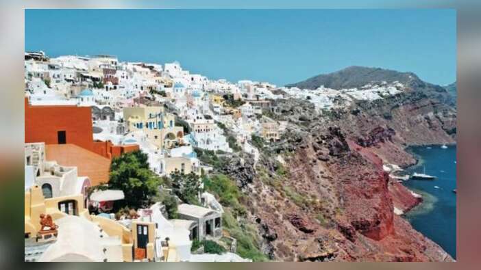 Olacağı buydu! Santorini halkı turist sayısına sınırlama istiyor...