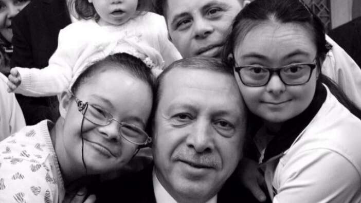 Cumhurbaşkanı Erdoğan paylaştı: 21 Mart Dünya Down Sendromu Farkındalık Günü'nde anlamlı mesaj!