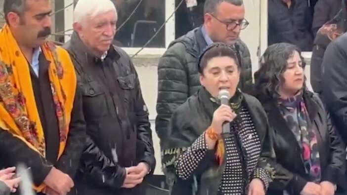 Leyla Zana, CHP'nin kol kola gezdiği DEM Parti'nin İstanbul adayına oy istedi!
