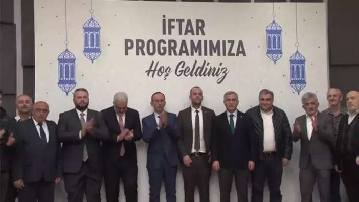 Demokrat Parti'den 600 kişi AK Parti'ye katıldı