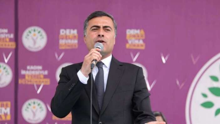 Van'da belediye başkanlığını kazanan Abdullah Zeydan'ın seçilme hakkı geri alındı...  "PKK, sizi tükürüğüyle boğar" demişti!