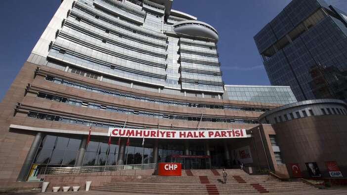 CHP'den kazanılan belediyelere uyarı: Merkezle görüşün...
