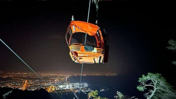 Sağlık Bakanı Koca: "Antalya’da teleferik kazası sonucu 10 kişi yaralandı, sağlık durumları ciddiyet arz etmemekte"