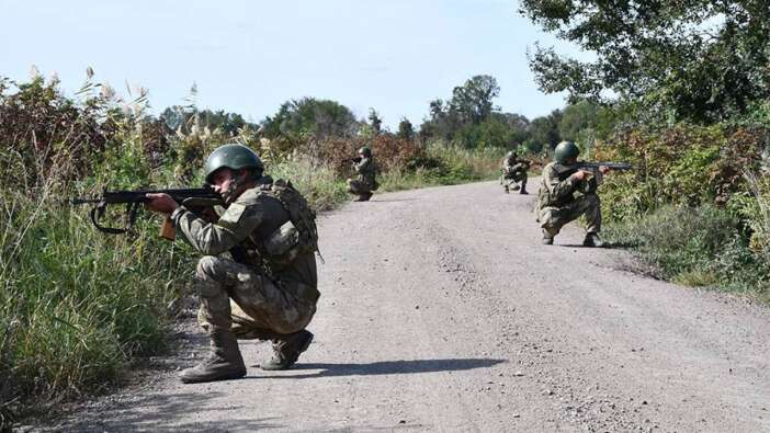 Türkiye'ye girmeye çalışan PKK'lı terörist sınırda yakalandı