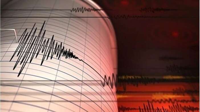 Japonya'da 6,4 ve 5 büyüklüğünde iki deprem meydana geldi