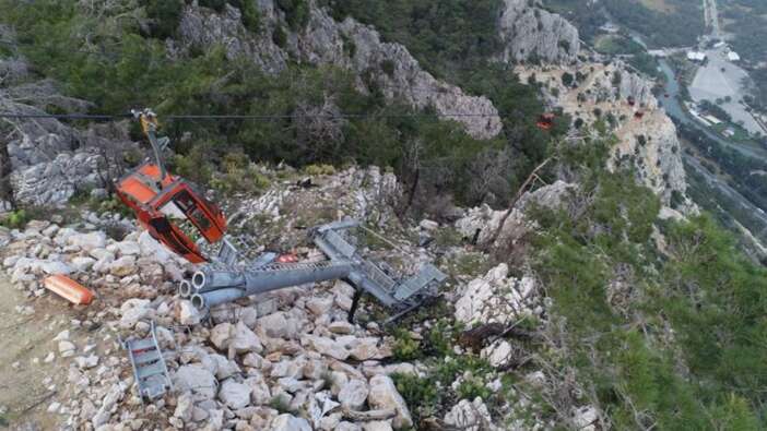 Antalya'daki teleferik kazasının enkazı havadan görüntülendi
