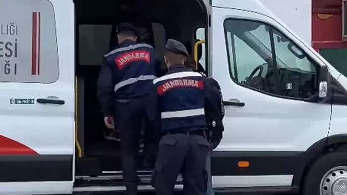 2 bin 101 düzensiz göçmen yakalandı