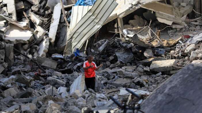 Terör devleti İsrail'in Gazze Şeridi'ne saldırılarında can kaybı 33 bin 970'e çıktı