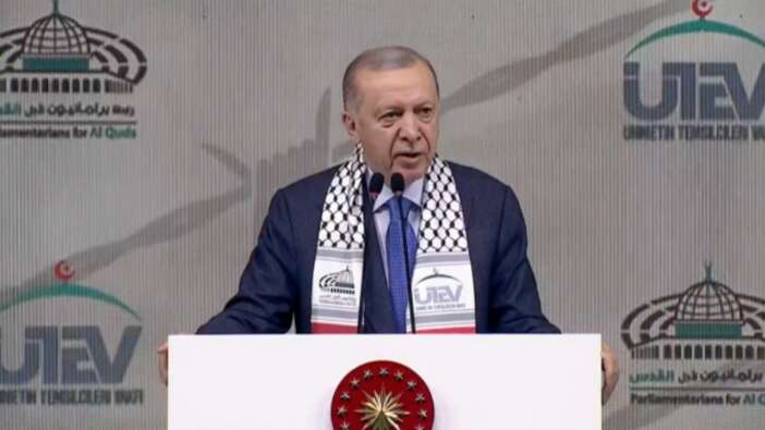 Cumhurbaşkanı Erdoğan: Tayyip Erdoğan'ın kalbine de  kavline de zincir vuramazsınız!