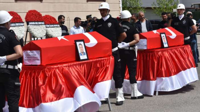 Adıyaman'daki polis cinneti sonrası şehit düşen polisler için tören düzenlendi