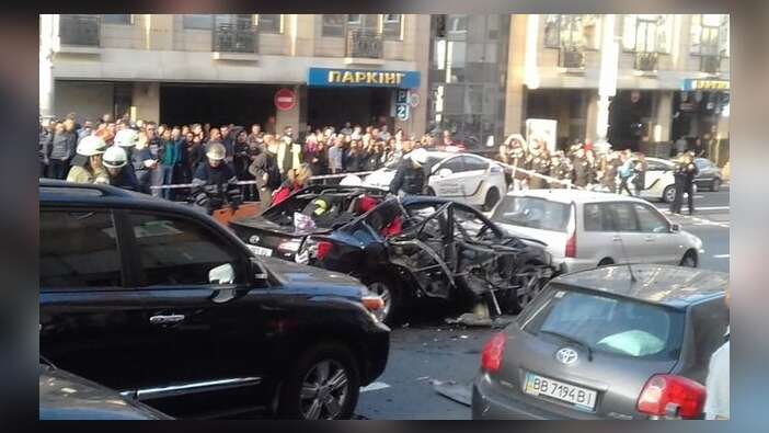 Kiev'de otomobil patladı: 1 ölü, 2 yaralı...