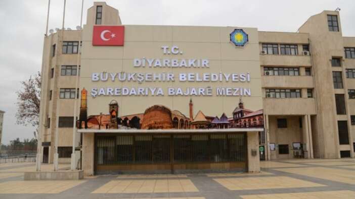 DEM'in Diyarbakır Büyükşehir atamalarında terör örgütü üyeleri cirit atıyor