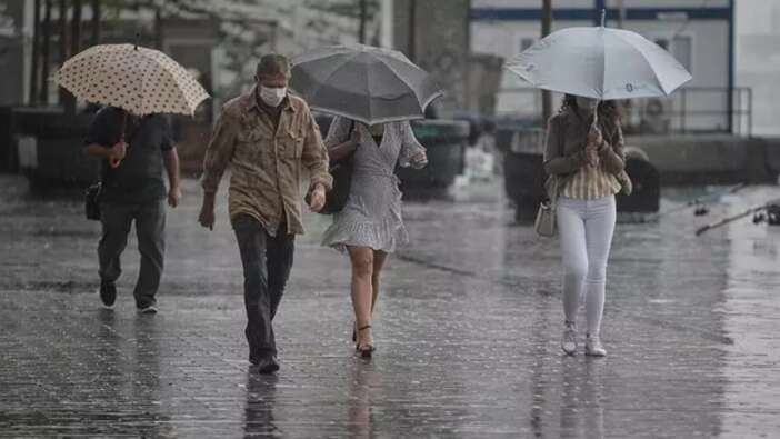 Meteoroloji'den İstanbul dahil çok sayıda kente sağanak uyarısı! Kuvvetli olacak... Bu saatlere dikkat!