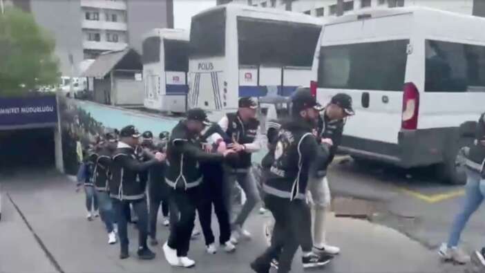 Daltonlar organize suç örgütünün 14 üyesi yakalandı! Bakan Yerlikaya operasyon anlarını paylaştı...